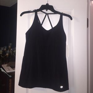 NWT black GAP tank top with built in bra